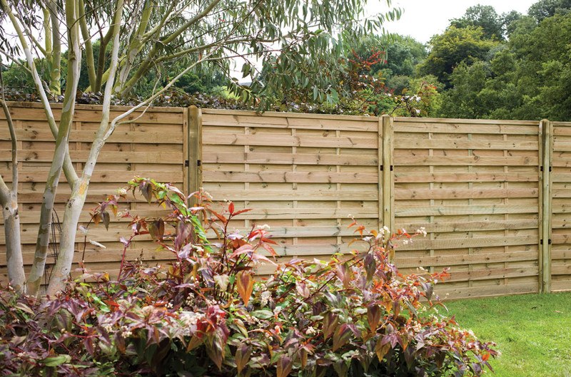 Hit and miss fence